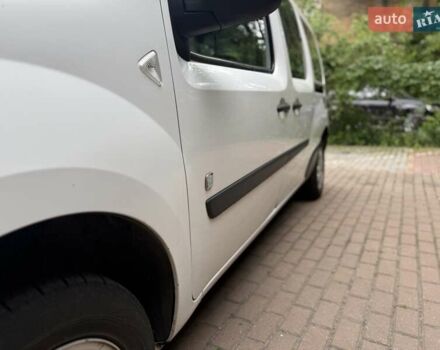 Белый Рено Кенгу, объемом двигателя 0 л и пробегом 89 тыс. км за 5900 $, фото 12 на Automoto.ua