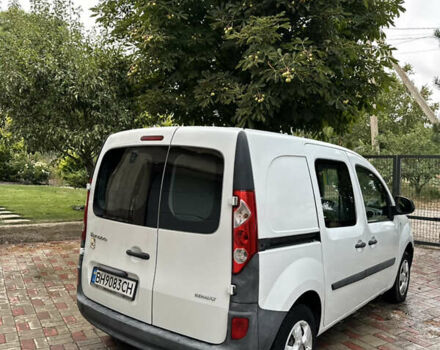 Белый Рено Кенгу, объемом двигателя 1.46 л и пробегом 252 тыс. км за 7100 $, фото 3 на Automoto.ua