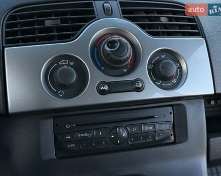 Белый Рено Кенгу, объемом двигателя 1.46 л и пробегом 231 тыс. км за 7750 $, фото 37 на Automoto.ua