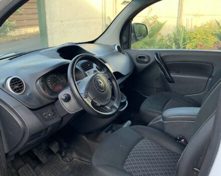 Білий Рено Кєнгу, об'ємом двигуна 1.46 л та пробігом 303 тис. км за 5500 $, фото 3 на Automoto.ua