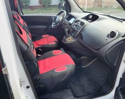 Рено Кєнгу 2013 у Хмельницькому на Automoto.ua Білий Рено Кєнгу, об'ємом двигуна 1.46 л та пробігом 201 тис. км за 10800 $, фото 9 на Automoto.ua