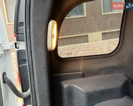 Білий Рено Кєнгу, об'ємом двигуна 1.46 л та пробігом 176 тис. км за 8300 $, фото 39 на Automoto.ua