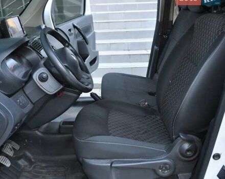 Рено Кенгу 2013 в Одессе на Automoto.ua Белый Рено Кенгу, объемом двигателя 1.5 л и пробегом 286 тыс. км за 6300 $, фото 17 на Automoto.ua