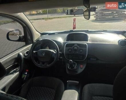 Рено Кенгу 2013 в Сумах на Automoto.ua Белый Рено Кенгу, объемом двигателя 1.46 л и пробегом 343 тыс. км за 8800 $, фото 14 на Automoto.ua