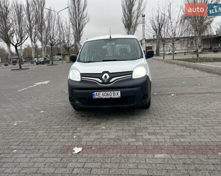 Белый Рено Кенгу, объемом двигателя 1.46 л и пробегом 312 тыс. км за 8600 $, фото 1 на Automoto.ua