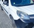 Белый Рено Кенгу, объемом двигателя 1.5 л и пробегом 325 тыс. км за 8500 $, фото 1 на Automoto.ua