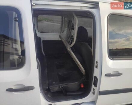 Рено Кенгу 2013 в Сумах на Automoto.ua Белый Рено Кенгу, объемом двигателя 1.46 л и пробегом 343 тыс. км за 8800 $, фото 10 на Automoto.ua