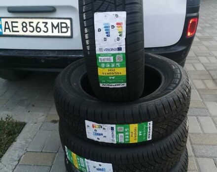 Белый Рено Кенгу, объемом двигателя 1.5 л и пробегом 260 тыс. км за 6500 $, фото 3 на Automoto.ua