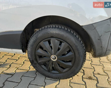 Білий Рено Кєнгу, об'ємом двигуна 0 л та пробігом 68 тис. км за 6500 $, фото 9 на Automoto.ua