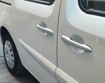 Белый Рено Кенгу, объемом двигателя 1.5 л и пробегом 271 тыс. км за 8600 $, фото 27 на Automoto.ua