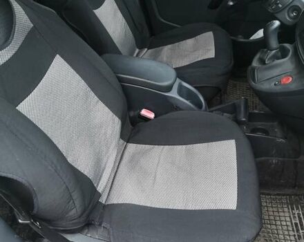 Белый Рено Кенгу, объемом двигателя 1.5 л и пробегом 260 тыс. км за 6500 $, фото 28 на Automoto.ua