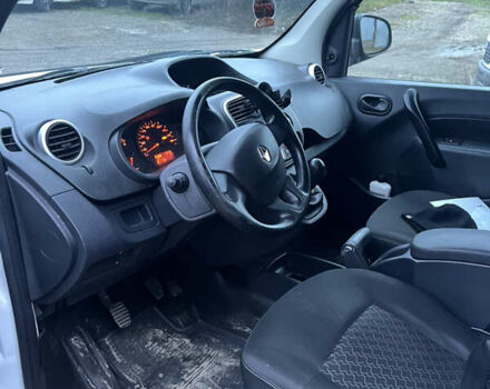 Білий Рено Кєнгу, об'ємом двигуна 1.46 л та пробігом 208 тис. км за 7250 $, фото 1 на Automoto.ua