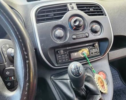 Рено Кєнгу 2013 у Хмельницькому на Automoto.ua Білий Рено Кєнгу, об'ємом двигуна 1.46 л та пробігом 201 тис. км за 10800 $, фото 14 на Automoto.ua