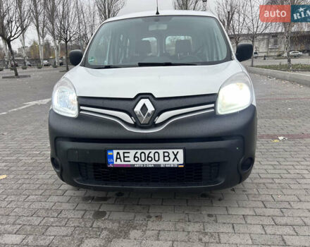 Белый Рено Кенгу, объемом двигателя 1.46 л и пробегом 312 тыс. км за 8600 $, фото 9 на Automoto.ua