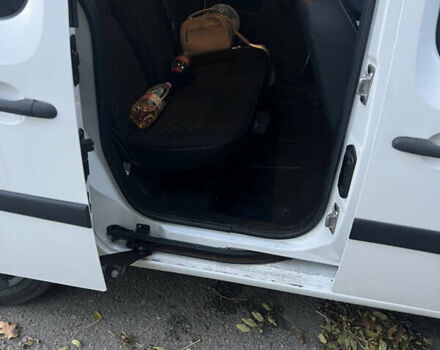 Білий Рено Кєнгу, об'ємом двигуна 1.46 л та пробігом 207 тис. км за 7350 $, фото 3 на Automoto.ua