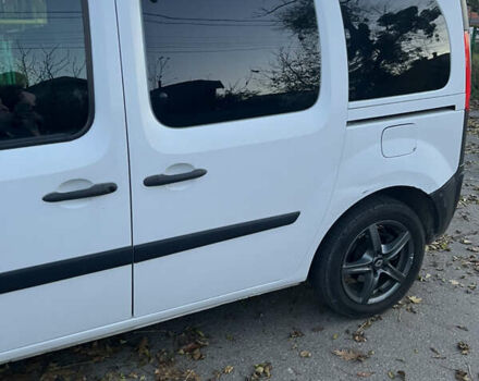 Білий Рено Кєнгу, об'ємом двигуна 1.46 л та пробігом 207 тис. км за 7350 $, фото 5 на Automoto.ua