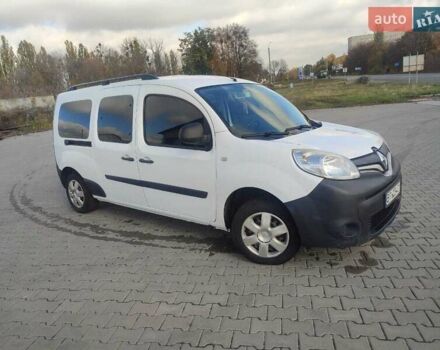 Рено Кенгу 2013 в Сумах на Automoto.ua Белый Рено Кенгу, объемом двигателя 1.46 л и пробегом 343 тыс. км за 8800 $, фото 5 на Automoto.ua