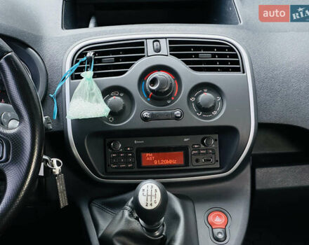 Білий Рено Кєнгу, об'ємом двигуна 1.5 л та пробігом 230 тис. км за 7800 $, фото 24 на Automoto.ua