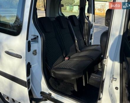 Белый Рено Кенгу, объемом двигателя 1.46 л и пробегом 231 тыс. км за 7750 $, фото 15 на Automoto.ua