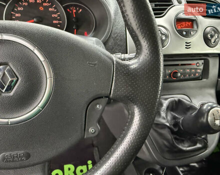 Рено Кєнгу 2013 у Одесі на Automoto.ua Білий Рено Кєнгу, об'ємом двигуна 1.46 л та пробігом 290 тис. км за 8300 $, фото 8 на Automoto.ua