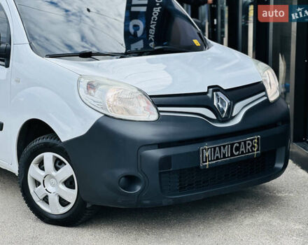 Білий Рено Кєнгу, об'ємом двигуна 1.5 л та пробігом 230 тис. км за 7800 $, фото 11 на Automoto.ua