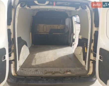 Белый Рено Кенгу, объемом двигателя 1.46 л и пробегом 253 тыс. км за 6999 $, фото 7 на Automoto.ua