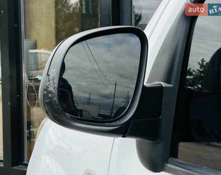 Білий Рено Кєнгу, об'ємом двигуна 1.5 л та пробігом 230 тис. км за 7800 $, фото 8 на Automoto.ua