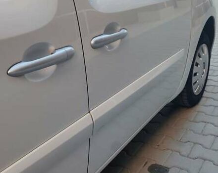 Белый Рено Кенгу, объемом двигателя 1.5 л и пробегом 271 тыс. км за 8600 $, фото 26 на Automoto.ua