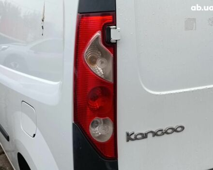 Белый Рено Кенгу, объемом двигателя 1.5 л и пробегом 330 тыс. км за 6490 $, фото 8 на Automoto.ua