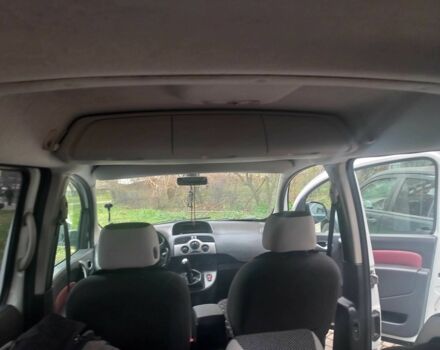 Белый Рено Кенгу, объемом двигателя 1.5 л и пробегом 206 тыс. км за 7800 $, фото 2 на Automoto.ua