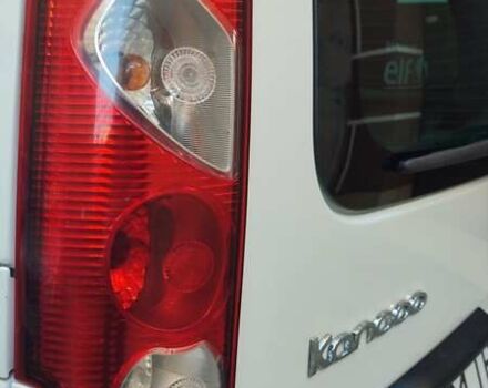 Белый Рено Кенгу, объемом двигателя 1.5 л и пробегом 271 тыс. км за 8600 $, фото 13 на Automoto.ua