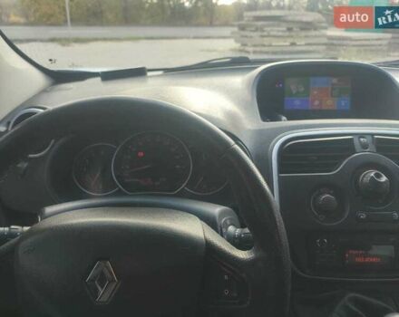 Рено Кенгу 2013 в Сумах на Automoto.ua Белый Рено Кенгу, объемом двигателя 1.46 л и пробегом 343 тыс. км за 8800 $, фото 15 на Automoto.ua