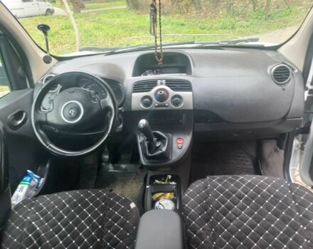 Белый Рено Кенгу, объемом двигателя 1.5 л и пробегом 206 тыс. км за 7800 $, фото 4 на Automoto.ua