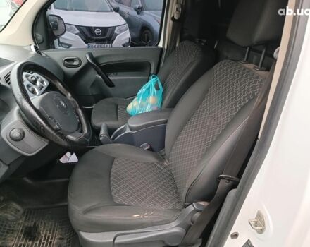 Белый Рено Кенгу, объемом двигателя 1.5 л и пробегом 330 тыс. км за 6490 $, фото 11 на Automoto.ua