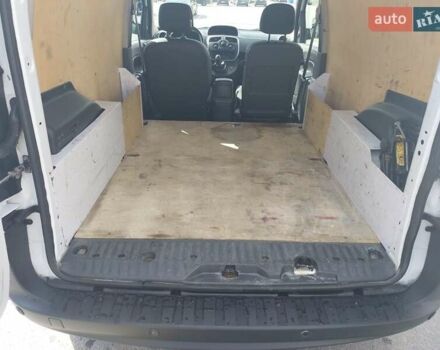 Білий Рено Кєнгу, об'ємом двигуна 1.46 л та пробігом 353 тис. км за 6050 $, фото 13 на Automoto.ua