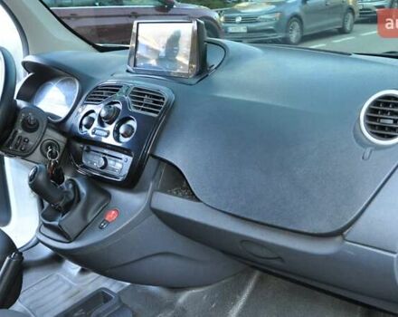 Рено Кенгу 2013 в Одессе на Automoto.ua Белый Рено Кенгу, объемом двигателя 1.5 л и пробегом 286 тыс. км за 6300 $, фото 15 на Automoto.ua