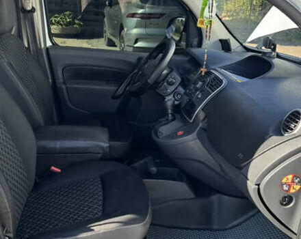 Рено Кенгу 2014 в Бердичеве на Automoto.ua Белый Рено Кенгу, объемом двигателя 1.46 л и пробегом 233 тыс. км за 10300 $, фото 10 на Automoto.ua