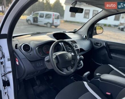 Белый Рено Кенгу, объемом двигателя 1.5 л и пробегом 173 тыс. км за 11600 $, фото 29 на Automoto.ua