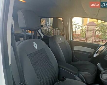 Рено Кєнгу 2014 у Дубно на Automoto.ua Білий Рено Кєнгу, об'ємом двигуна 1.46 л та пробігом 345 тис. км за 8800 $, фото 44 на Automoto.ua