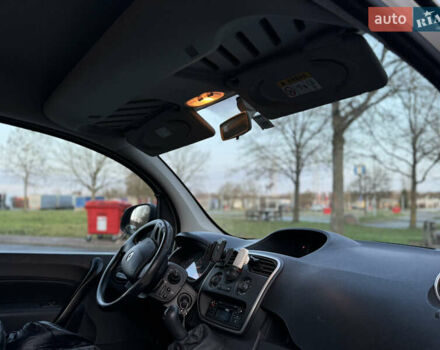 Белый Рено Кенгу, объемом двигателя 1.5 л и пробегом 186 тыс. км за 10699 $, фото 83 на Automoto.ua