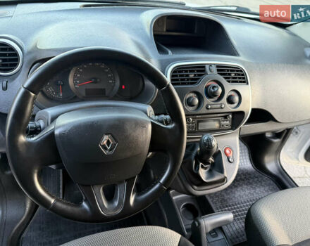 Белый Рено Кенгу, объемом двигателя 1.5 л и пробегом 190 тыс. км за 11799 $, фото 65 на Automoto.ua