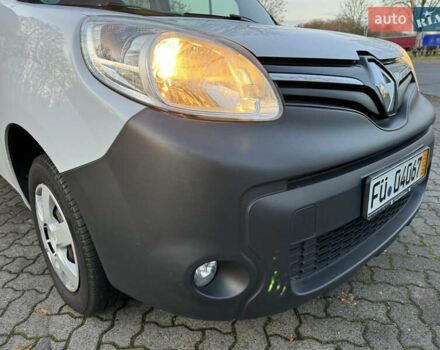 Белый Рено Кенгу, объемом двигателя 1.5 л и пробегом 186 тыс. км за 10699 $, фото 49 на Automoto.ua