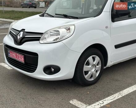 Белый Рено Кенгу, объемом двигателя 1.5 л и пробегом 255 тыс. км за 9800 $, фото 16 на Automoto.ua