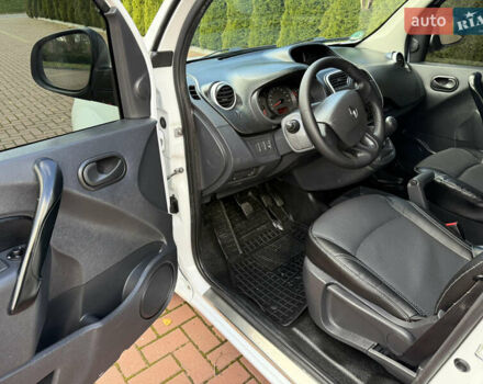Білий Рено Кєнгу, об'ємом двигуна 1.5 л та пробігом 247 тис. км за 11700 $, фото 17 на Automoto.ua
