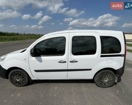 Белый Рено Кенгу, объемом двигателя 1.46 л и пробегом 316 тыс. км за 7500 $, фото 2 на Automoto.ua