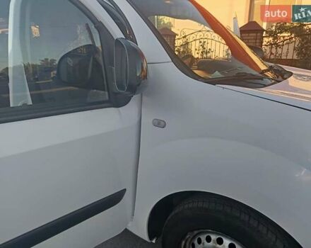 Рено Кєнгу 2014 у Дубно на Automoto.ua Білий Рено Кєнгу, об'ємом двигуна 1.46 л та пробігом 345 тис. км за 8800 $, фото 32 на Automoto.ua