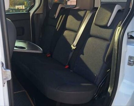 Рено Кенгу 2014 в Новоархангельске на Automoto.ua Белый Рено Кенгу, объемом двигателя 1.5 л и пробегом 64 тыс. км за 12500 $, фото 73 на Automoto.ua