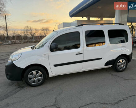 Белый Рено Кенгу, объемом двигателя 1.5 л и пробегом 190 тыс. км за 11799 $, фото 27 на Automoto.ua