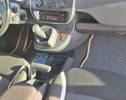 Рено Кенгу 2014 в Новоархангельске на Automoto.ua Белый Рено Кенгу, объемом двигателя 1.5 л и пробегом 64 тыс. км за 12500 $, фото 97 на Automoto.ua