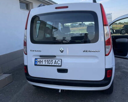 Белый Рено Кенгу, объемом двигателя 1.46 л и пробегом 170 тыс. км за 12700 $, фото 1 на Automoto.ua